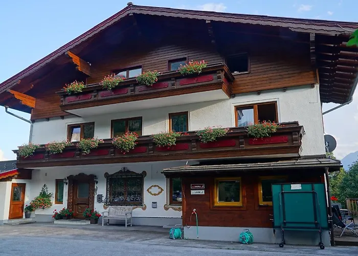 Dachsteinhof Guest house 3*